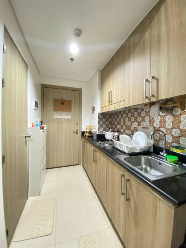 Blytheo Urban Staycation by Jonathan