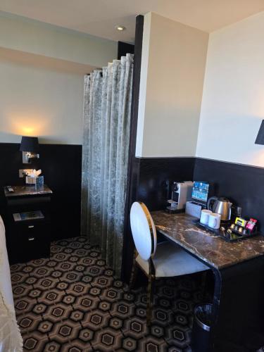 The Vincent Hotel