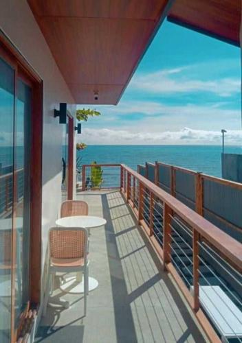 Royal Seascape 1 Beachfront