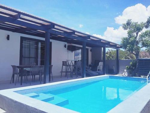 Royal Seascape 2 Beach Pool House