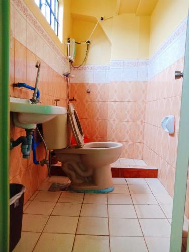 Indigenous Inn & HandiCrafts