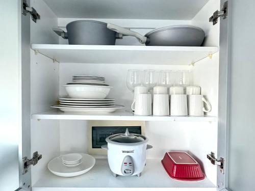 Modern and Slick Condo in Venice near Makati and BGC