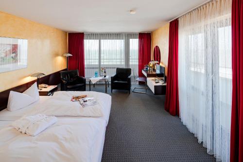 TOP CountryLine Hotel Roth am Strande