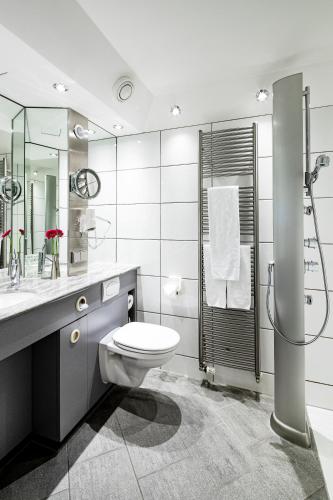 TOP CountryLine Hotel Roth am Strande