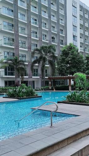 Budget Stay Across NAIA Terminal 3 C2-2L