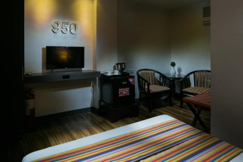 950 Condotel