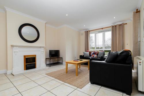 Gort Na Coiribe - Galway Lakeside Apartments