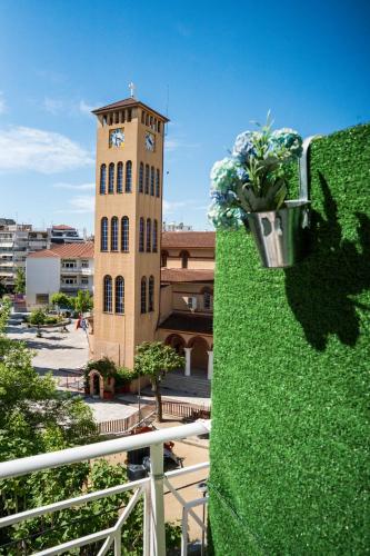 Gk Suites-Constantin view , auto check-in 24h