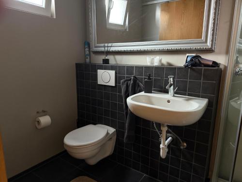 A Bernhard Guest House