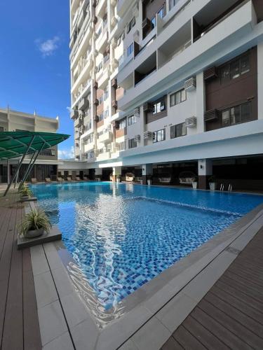 BE Residences Luxury Studio Apartments, AC, Pool, Gym, near IT Park