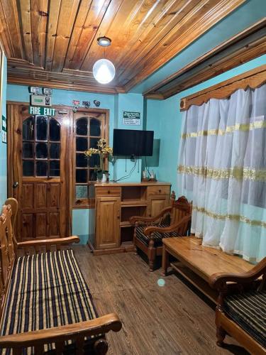 Ming-Ayen Lodge