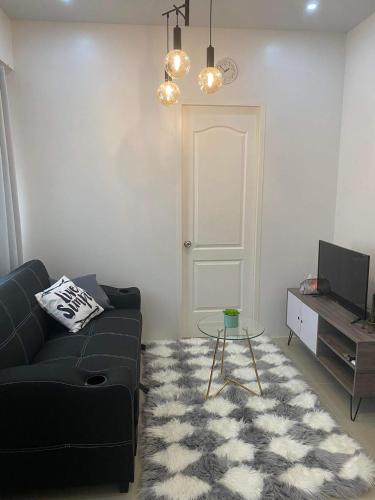 Cozy 1-Br Home-Away-from-Home