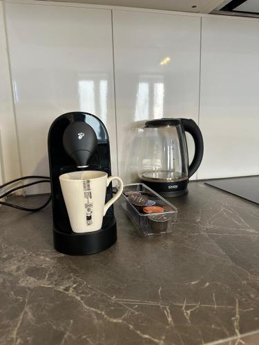 Al Nafurah Apartments