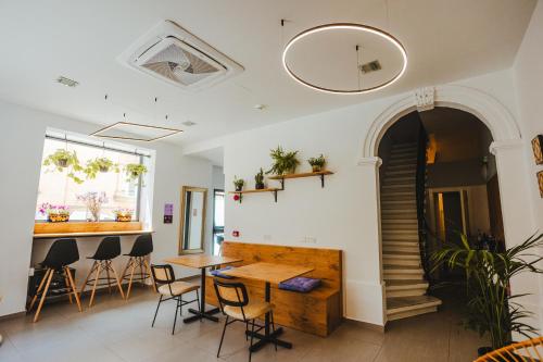 Hostel 94