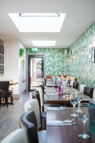 The Oyster Smack Inn