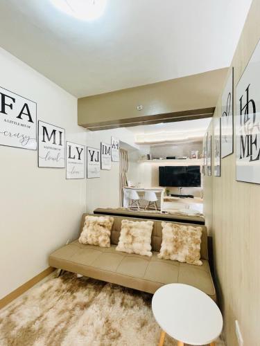 SM 9 Minimalist Luxe Studio Near SM City