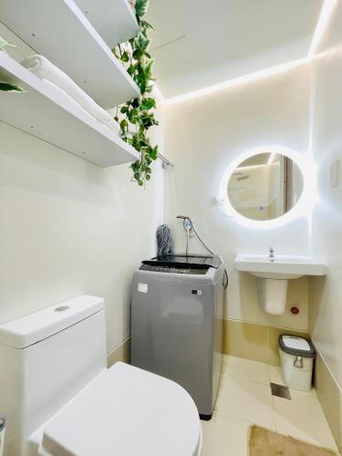 SM 9 Minimalist Luxe Studio Near SM City