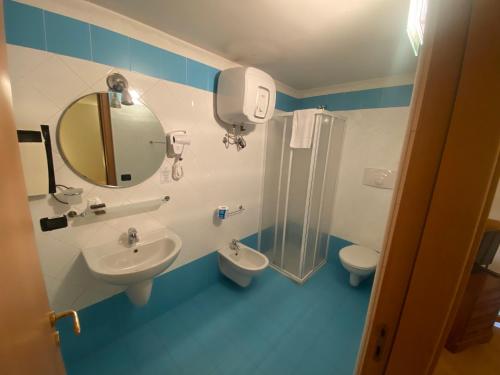 Gatto Bianco Le Dimore