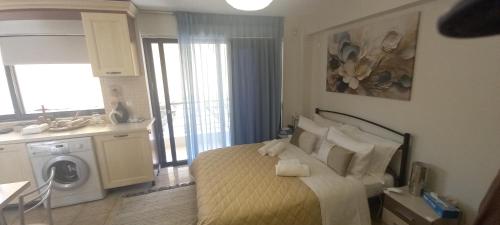 Lavrio center - Thanasis' Studio