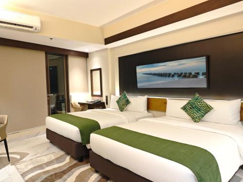 KL Executive Greenbelt (KLX)