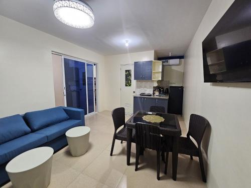 Mangotree Apartel & Resort