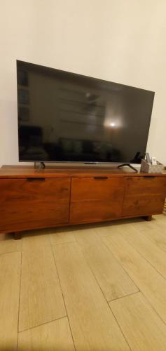 81 Newport Studio C5 5i near NAIA T3 Pool and Balcony