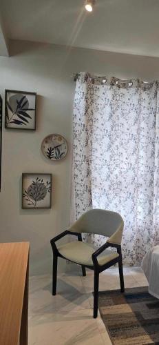 Modern Studio Urban Comfort