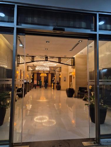 1BR Condotel - Forbeswood Parklane near St Lukes BGC Taguig