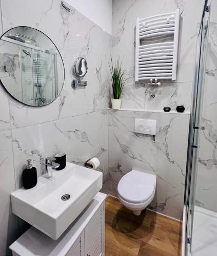 Zentral gelegenes und stilvoll möbliertes Apartment in Duisburg Nur 5 Minuten vom Hbf und City, ideal für Pendler und Messebesucher