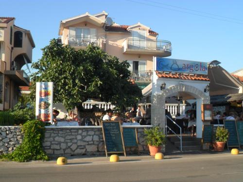 Apartments & Room Marina View