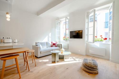 Petit Gambetta l Bright & Fresh l Shellter Rentals