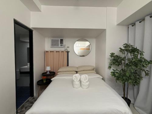1BR Studio at viceroy McKinley taguig