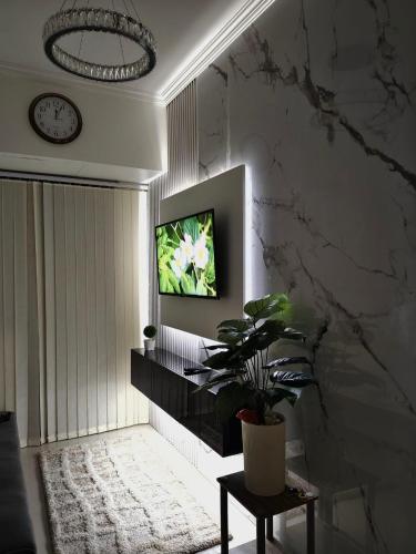 Shore 3 Staycation Near Moa