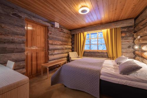 Log House Kuukkeli Teerenpesä