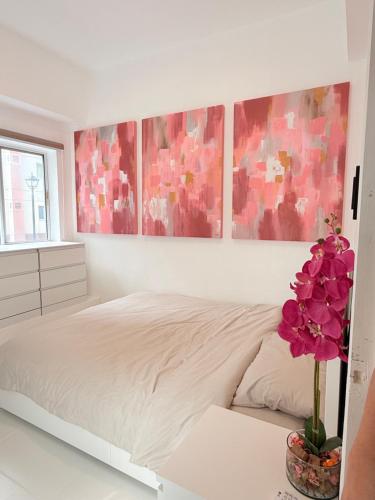 Le Luxe 102 by Ara li