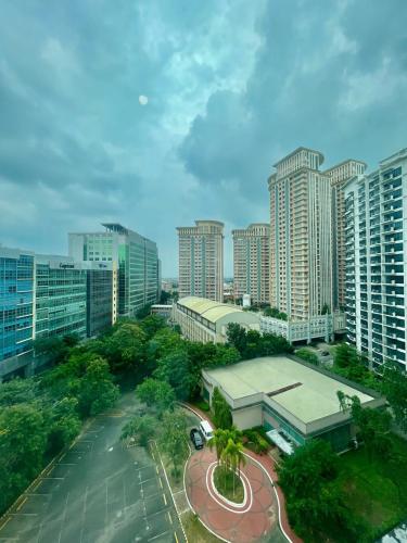 Elevated Staycation BGC Venice Grand Canal