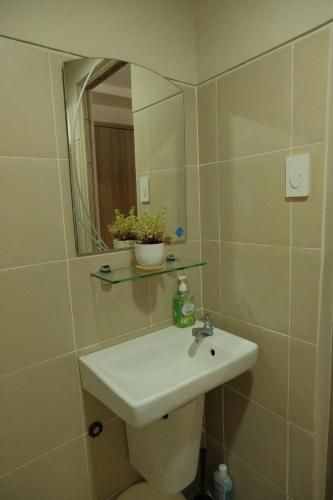 The Metro Suite - 1BR Condo 36F with City View