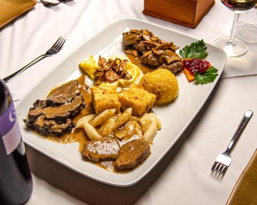 Gostisce Pod Slavnikom