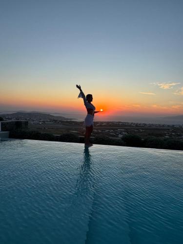 Sunset Hill Suites