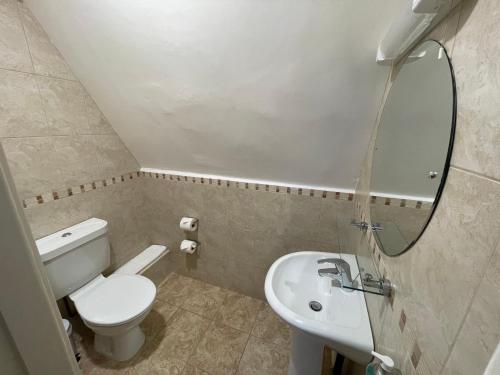 Belmore Court & Motel