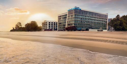 Marine Hotel