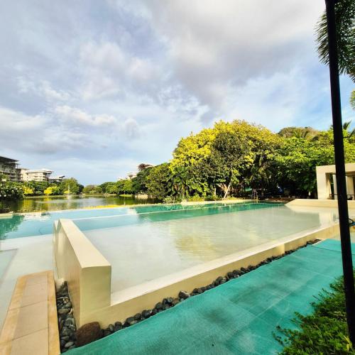 Tropical Escape at Pico De Loro