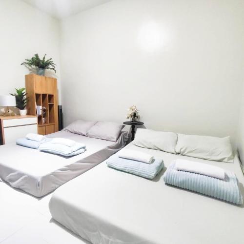 Family & Barkada Condo Staycation - 304