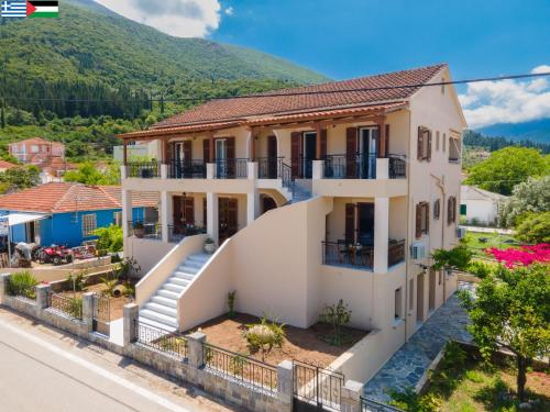 Mary's Studios & Apartment