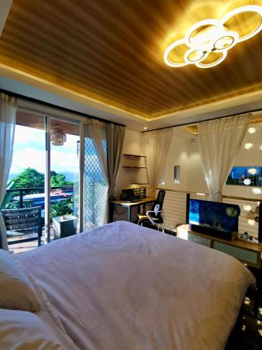 Mt Kanlaon View in a Modern Loft Farmhouse