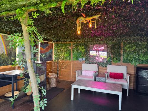 FINN VILLAGE - Loch Lomond Sunset Glamping Pod - Private Ofuro HOT TUB