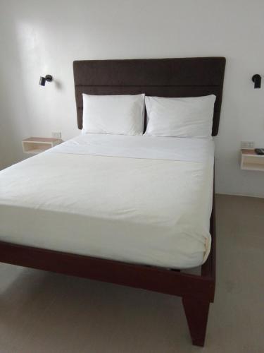 Heartland Hotel Serviced Rooms & Apartments