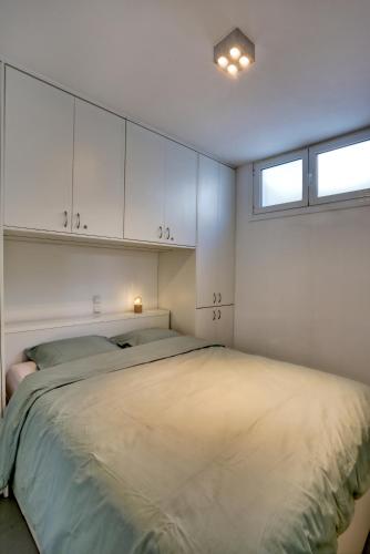 Helios Studios & Apartments