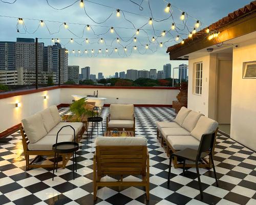 MiraNamin M A P I L I G Suite in Unique Historic Home - Shared Kitchen, Rooftop