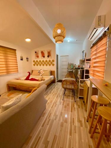 Fully Furnished Tiny Guest House with Hot Shower, Washer, Wi-Fi, Netflix - S&E-2 Forever Homes, Olango Island